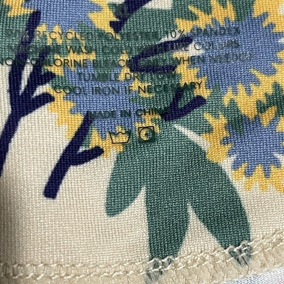 NWT THE GREAT. Boxy Trail Tank Pale Khaki Palisade Floral SZ XL - Picture 8 of 8